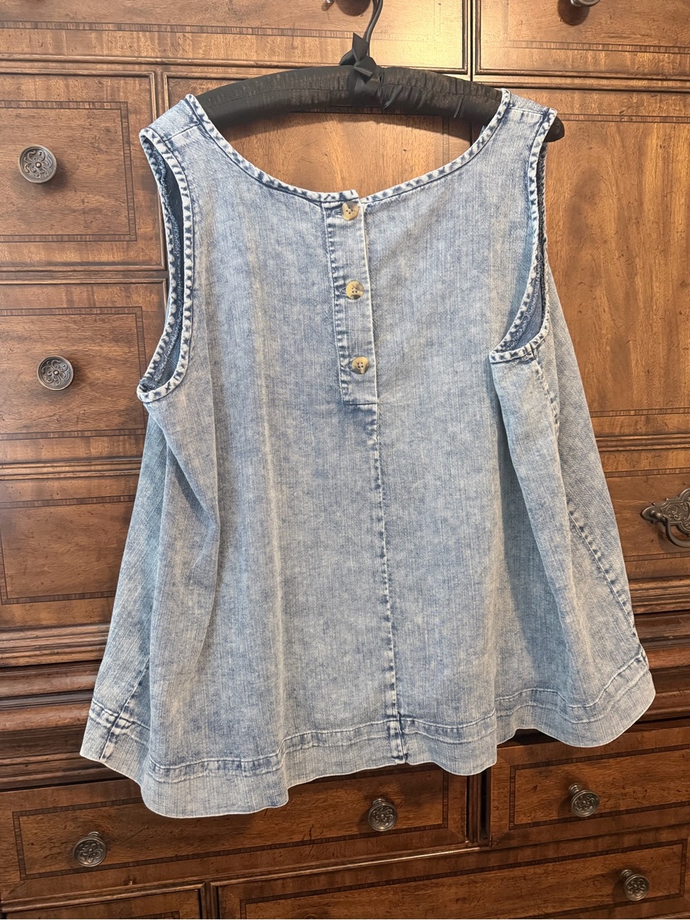 Lane Bryant Light Wash Blue Sleeveless Tank - Picture 8 of 16